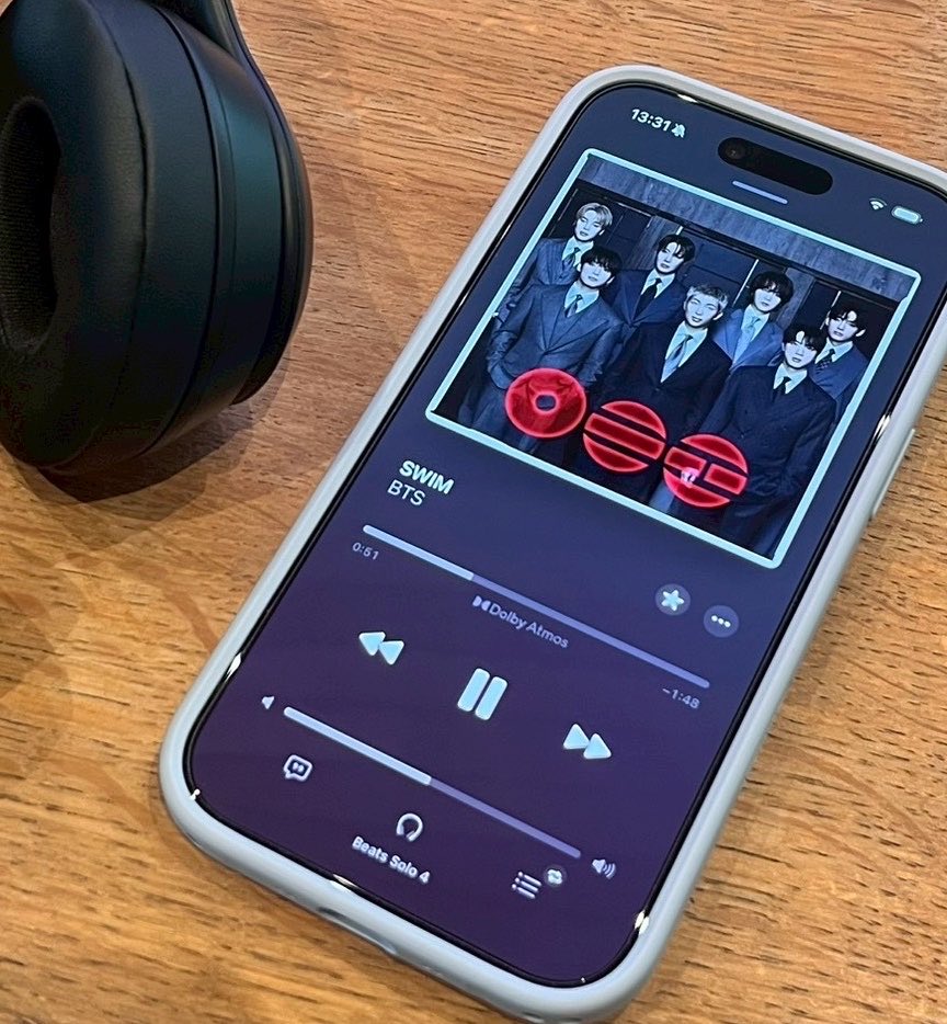 withcherluvBTS's tweet image. อย่าลืม KEEP SWIIMMING ! 🤩🎧

#SWIM #BTS #ARMY