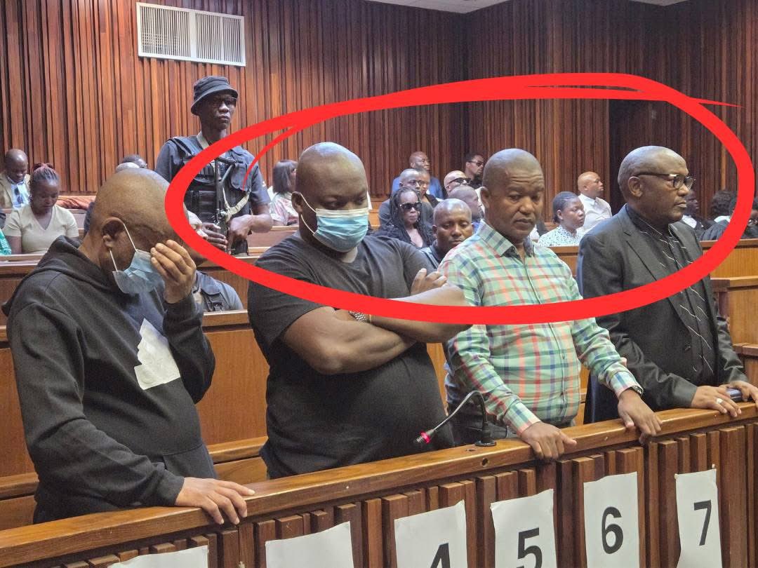 Man’s NOT Barry Roux tweet media