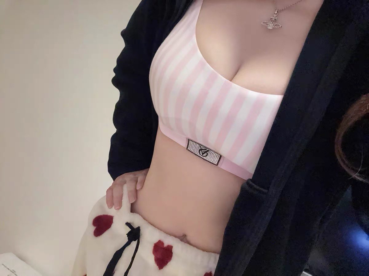 Aimeé/pre tweet media