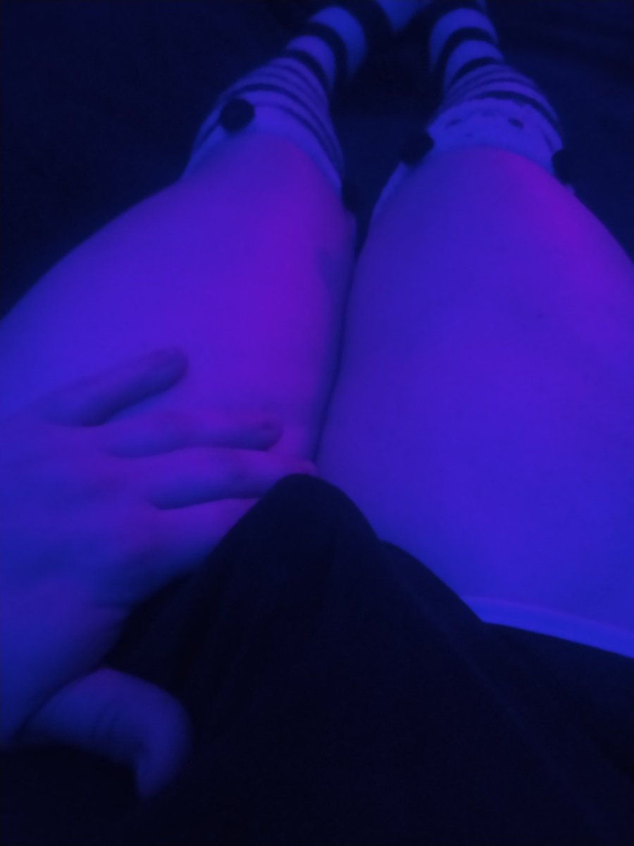 Ur french purrple femboy :3 tweet media