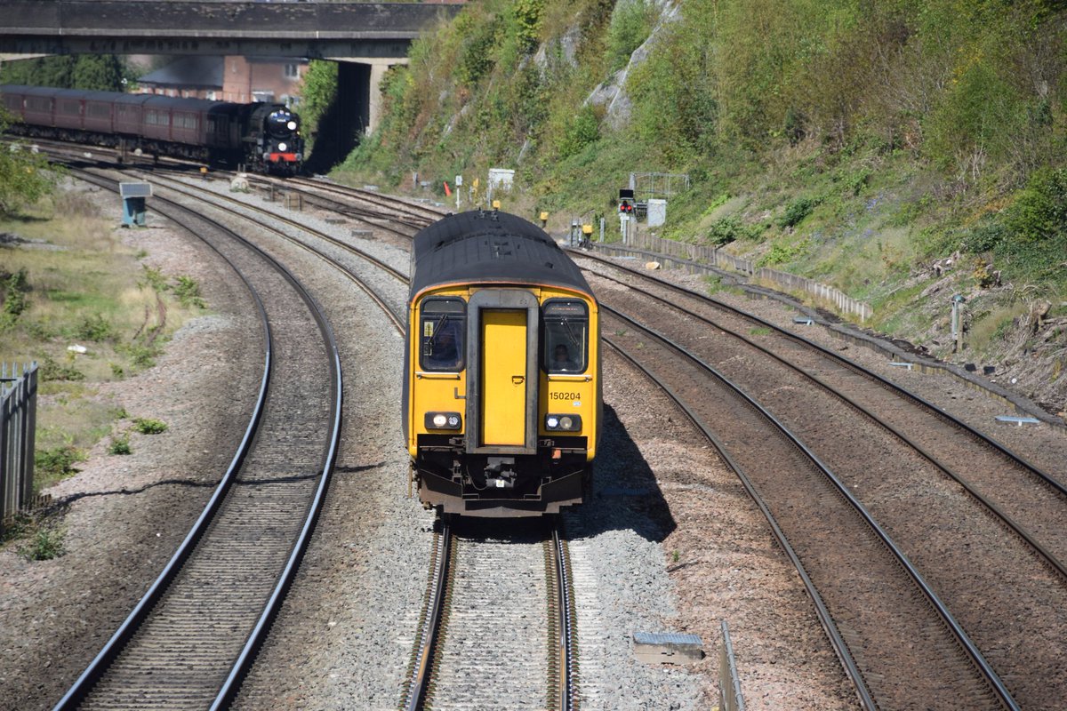 SteelCityDog_'s tweet photo. Yesterday's escapee... With a cameo from Eddystone!
@northernassist 150204 stands in for a 195 on 1Y19 to Nottingham. Definitely made me smile seeing it come round the corner!
25/04/2026
#Class150 #SprinterSunday https://t.co/06kNXvKvXR