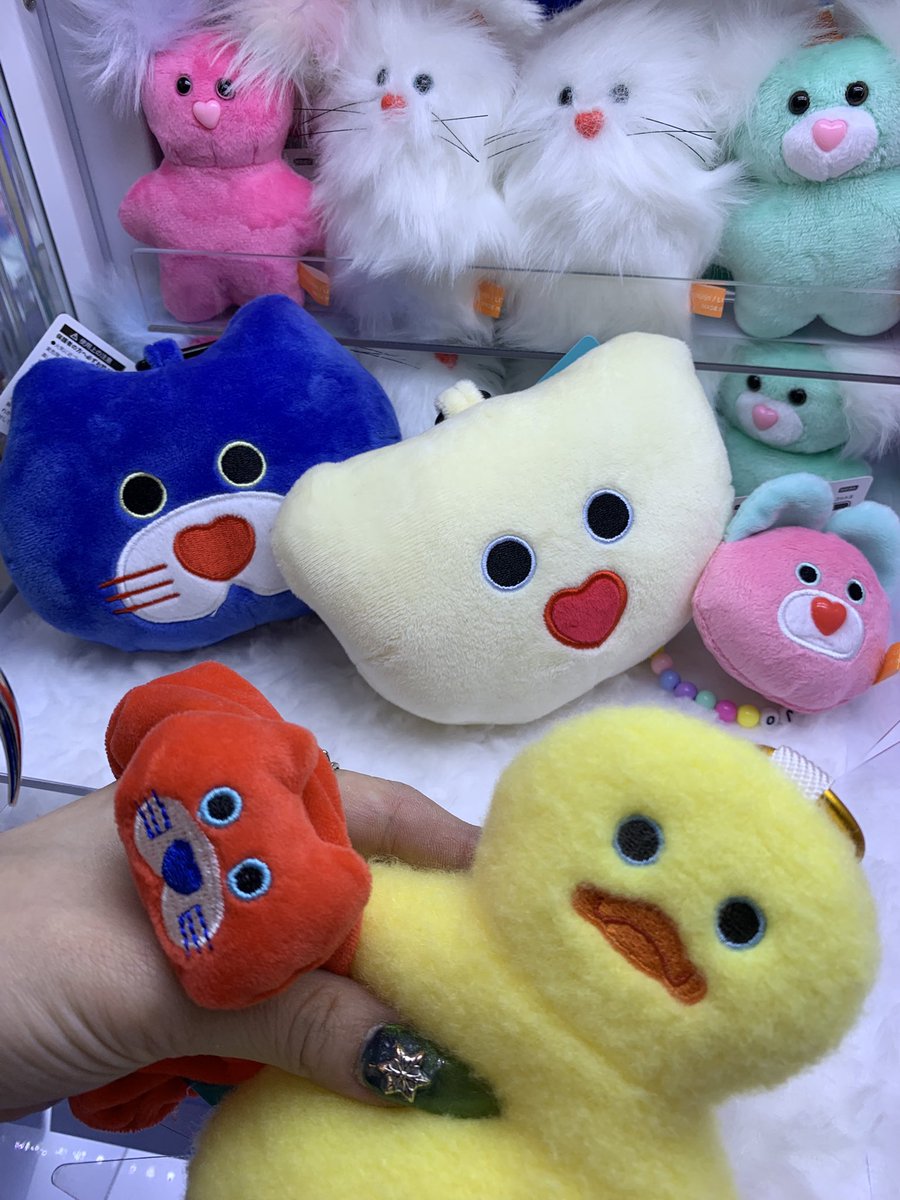 GiGO_m_koyama's tweet image. ✨景品情報✨
ｍｏｊｏｊｏｊｏ　フェイスポーチ（モノクロ）
大きめサイズで使いやすいポーチが登場中🐻🩵
ポーチの他にも各種景品揃っております💜🩷
ご来店お待ちしております😺
#mojojojo #GiGO武蔵小山