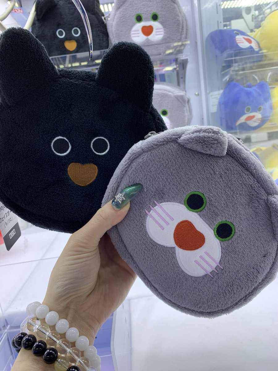 GiGO_m_koyama's tweet image. ✨景品情報✨
ｍｏｊｏｊｏｊｏ　フェイスポーチ（モノクロ）
大きめサイズで使いやすいポーチが登場中🐻🩵
ポーチの他にも各種景品揃っております💜🩷
ご来店お待ちしております😺
#mojojojo #GiGO武蔵小山