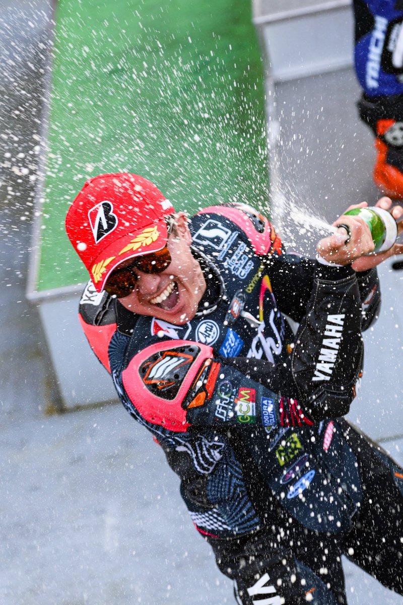 20260426 全日本SUGO
ST600決勝レース2から
表彰式で躍動する長尾選手。優勝おめでとうございます！
#50 長尾健吾選手
TEAMKENKEN YTch