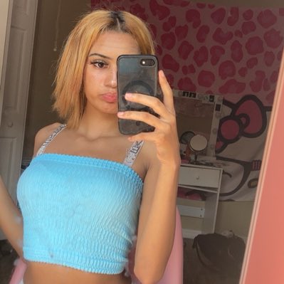 🎀 tweet media