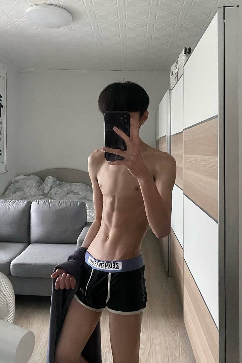 지훈 tweet media