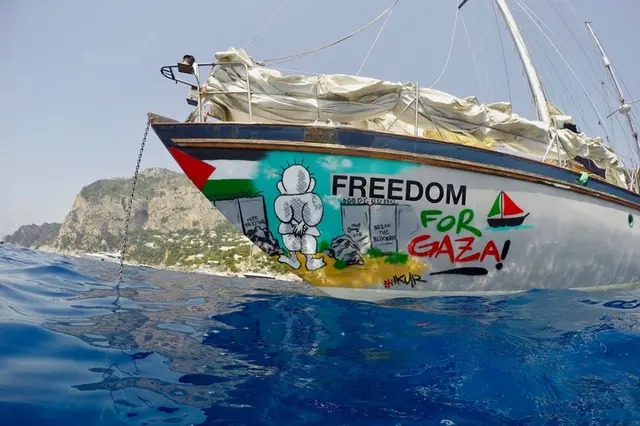 mazzeoantonio's tweet photo. #Sicilia Ponte di Pace. Riparte la #Flotilla: dal sud al nord “invade” il Mediterraneo #stopthegenocideingaza🇵🇸 C’è una Sicilia piattaforma di guerre e morte. E’ la Sicilia di #Sigonella, del #MUOS di Niscemi https://t.co/Cxay1uu6r1 https://t.co/s9YvfELkkM