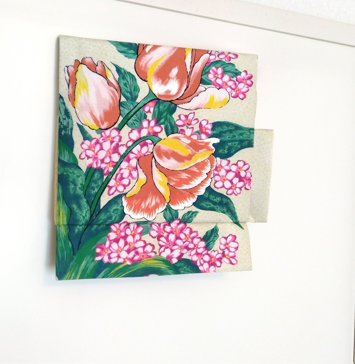 チューリップも二部式帯に改造。

つぼんでない花びらが大胆で素敵。

#作り帯