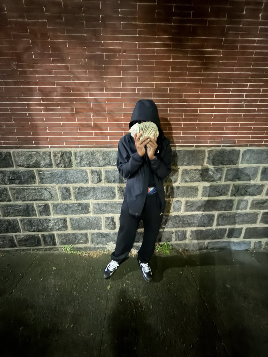 Mr pay for shit💯 tweet media