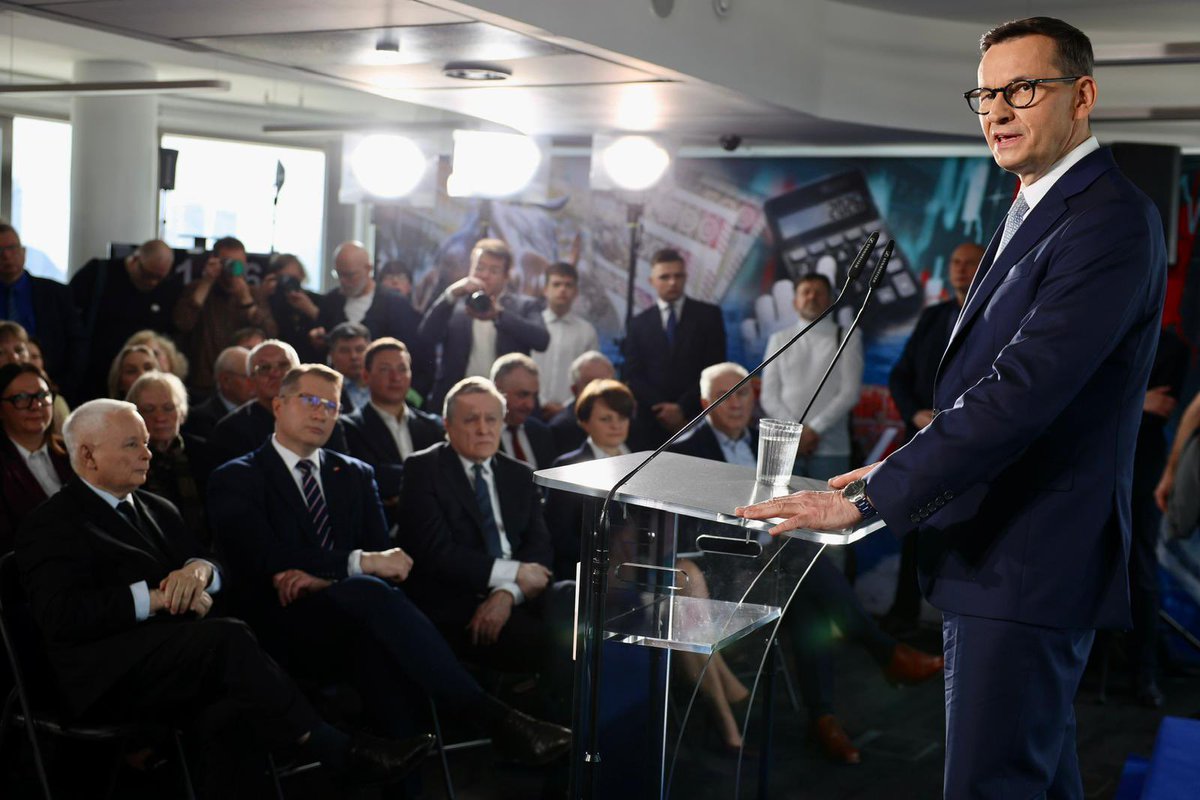 Piotr Gliński tweet media