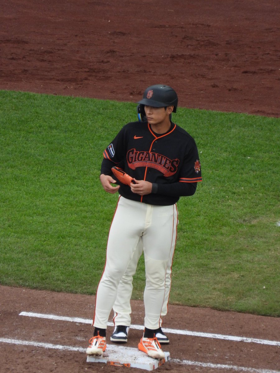minjeong__kim_'s tweet image. [4/25/26 vs MIA] 그 외의 이정후.zip

#JUNGHOOLEE #이정후 #SFGIANTS #샌프란시스코자이언츠 #ORACLEPARK

instagram.com/p/DXlmkz_Gx4M/
