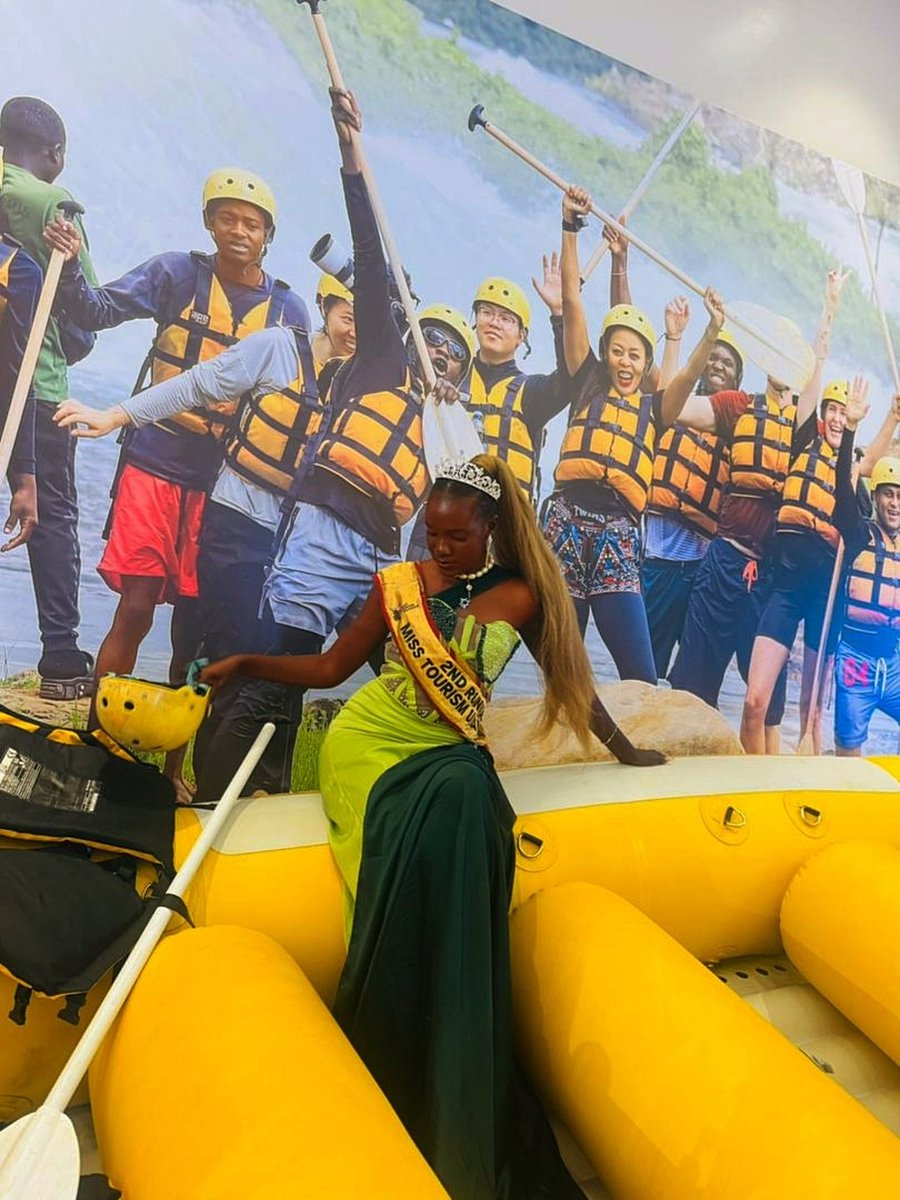 iamake4's tweet photo. In the boat that made history last night in Kampala streets , scenes from #backtothesource
Dressed and styled by the baddest in the game @Zakstyless https://t.co/bz67BxItKa