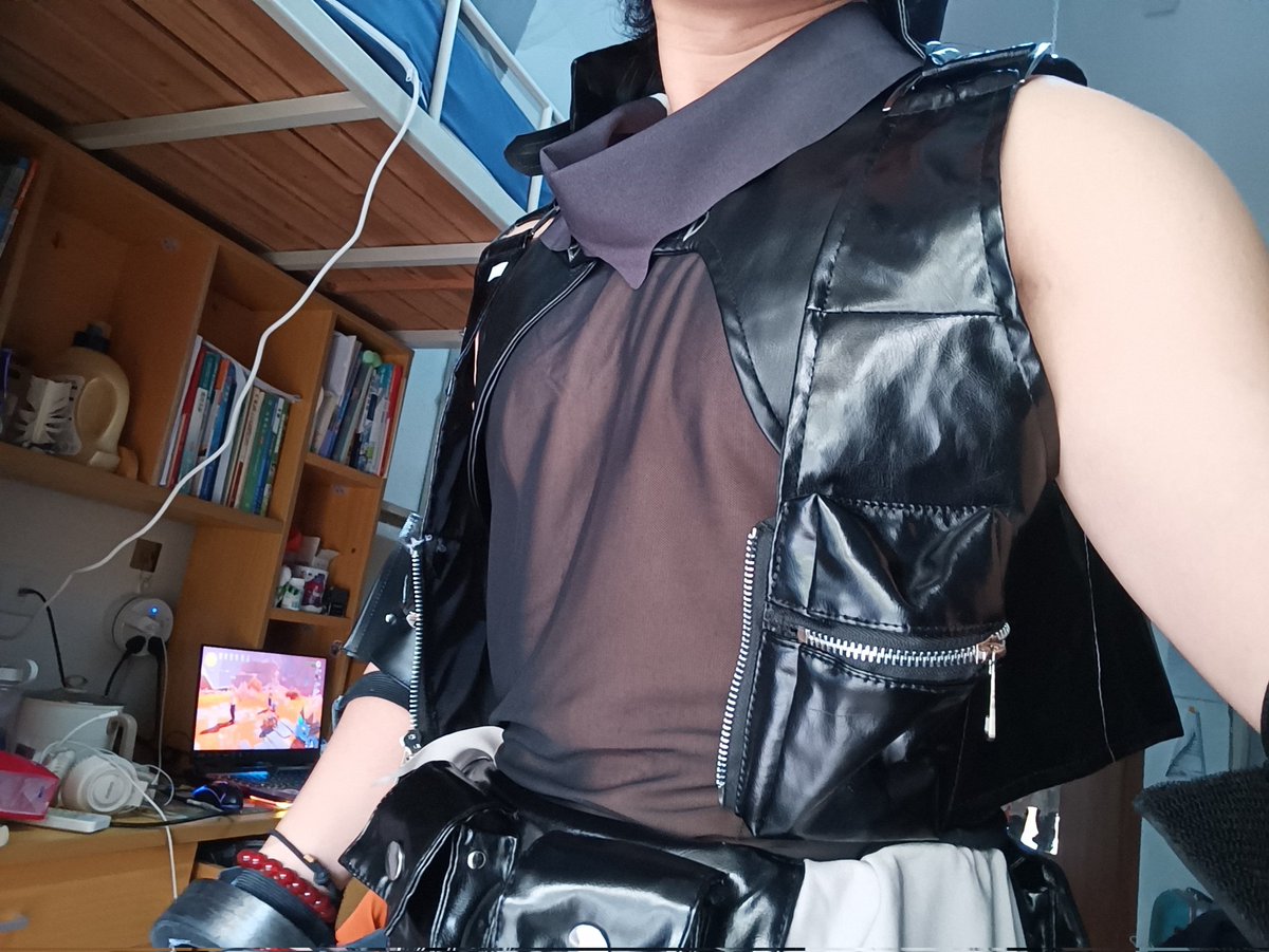achurnk's tweet photo. 试衣
#明日方舟 #奥达 #小男孩 #爸爸 #cos https://t.co/FKNrX4WP43