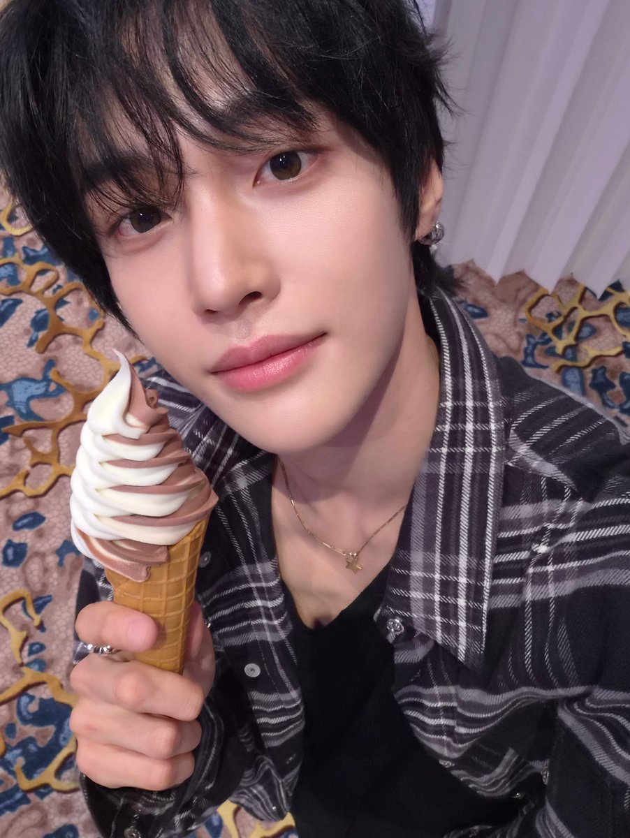 riize archive tweet media