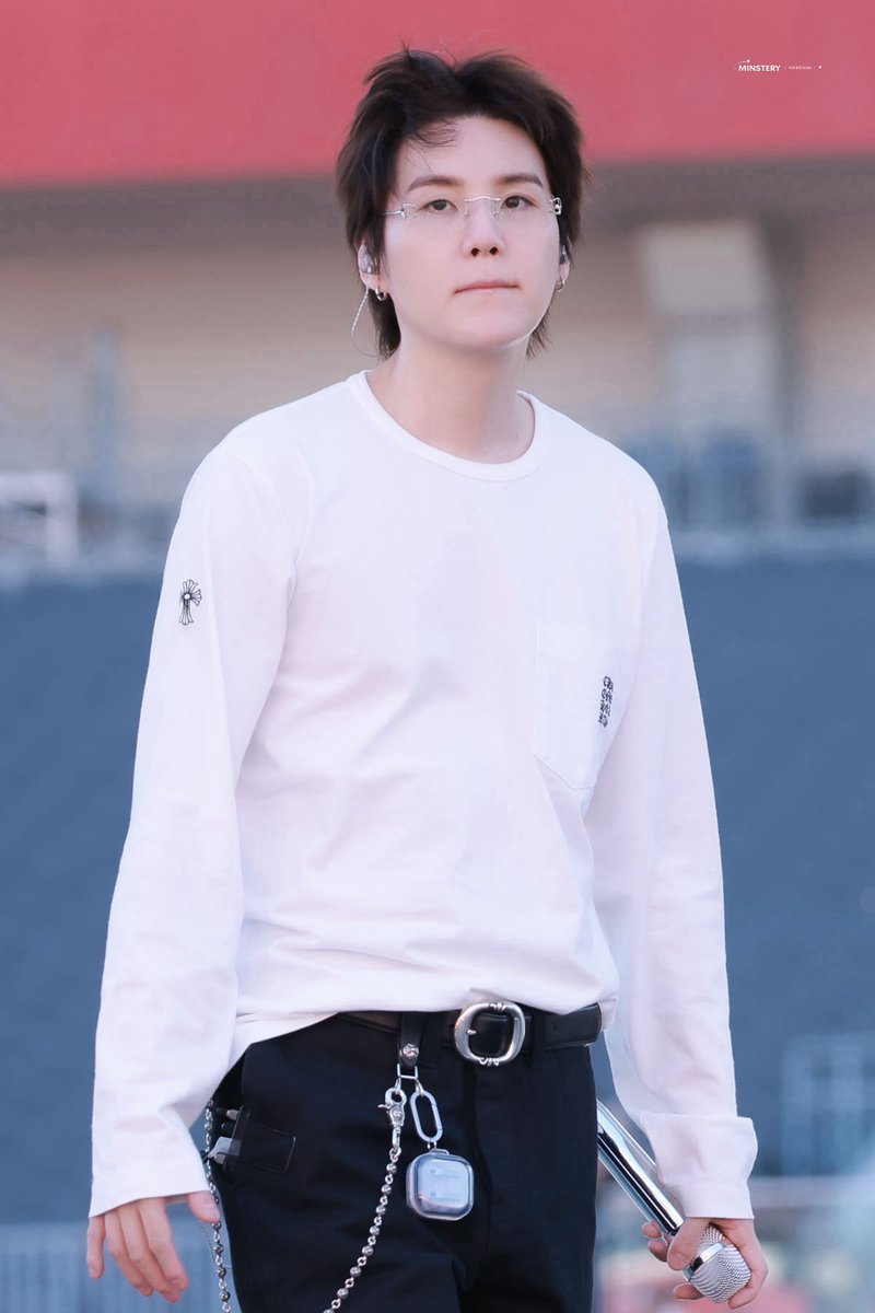 민스터리💫 tweet media