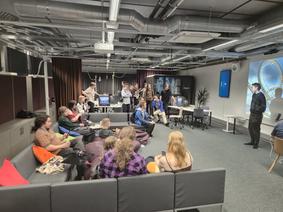 LancelotSSB's tweet photo. PRINCE OF HELSINKI IS STARTING!
THE WINNER OF THE BRACKET WINS A SPOT IN THE MOUNTAIN KING INVITATIONAL!!!
We have multiple finnish top players in attendance like Kass, Lyfja, Dragon and Gohenko.

Stream and bracket in replies👇 https://t.co/T24zlSRCUr