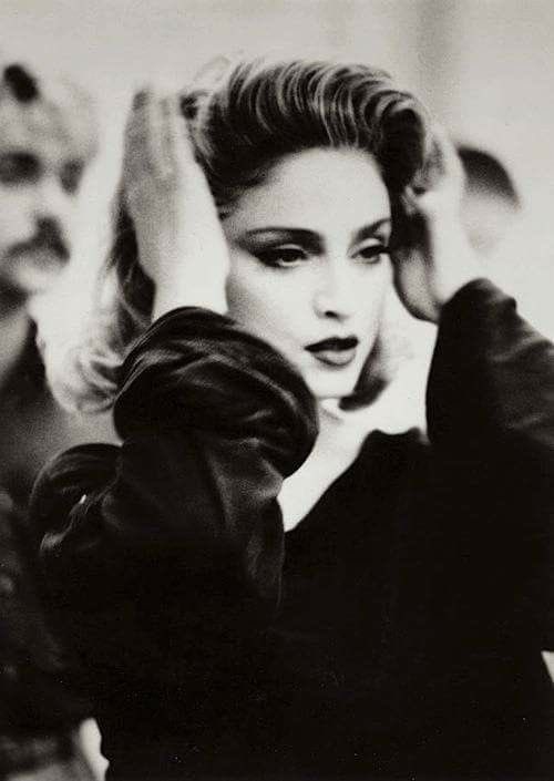 creamy smooth pop icon goddess tweet media