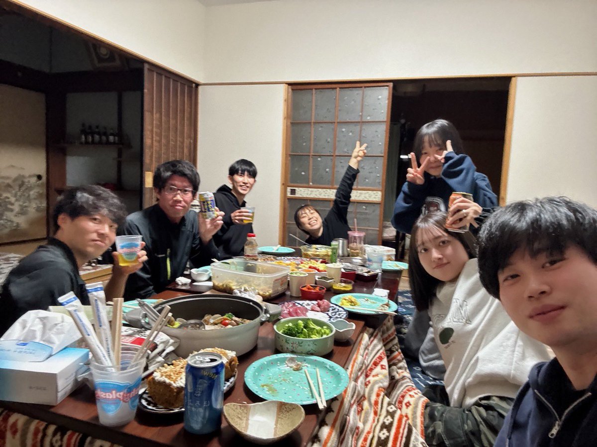 gyaaamy's tweet photo. 今更の日本選手権打ち上げ。
最近なんでも我が家開催。
楽させてもろてありがとうみんな。
朝起きたら誰もおらんかった14:30。笑
みんなにいつも助けられております🙈

#bamboootoyo #コーフボール #大豊町 
#嶺北 #高知県 #四国life #田舎暮らし 
#メンバー募集中 https://t.co/PX8XkhJLR2