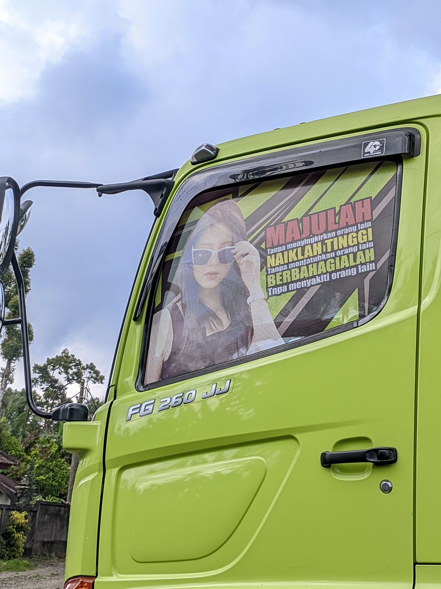 blckswtt66's tweet photo. kek kenal https://t.co/ikNstOP4cS