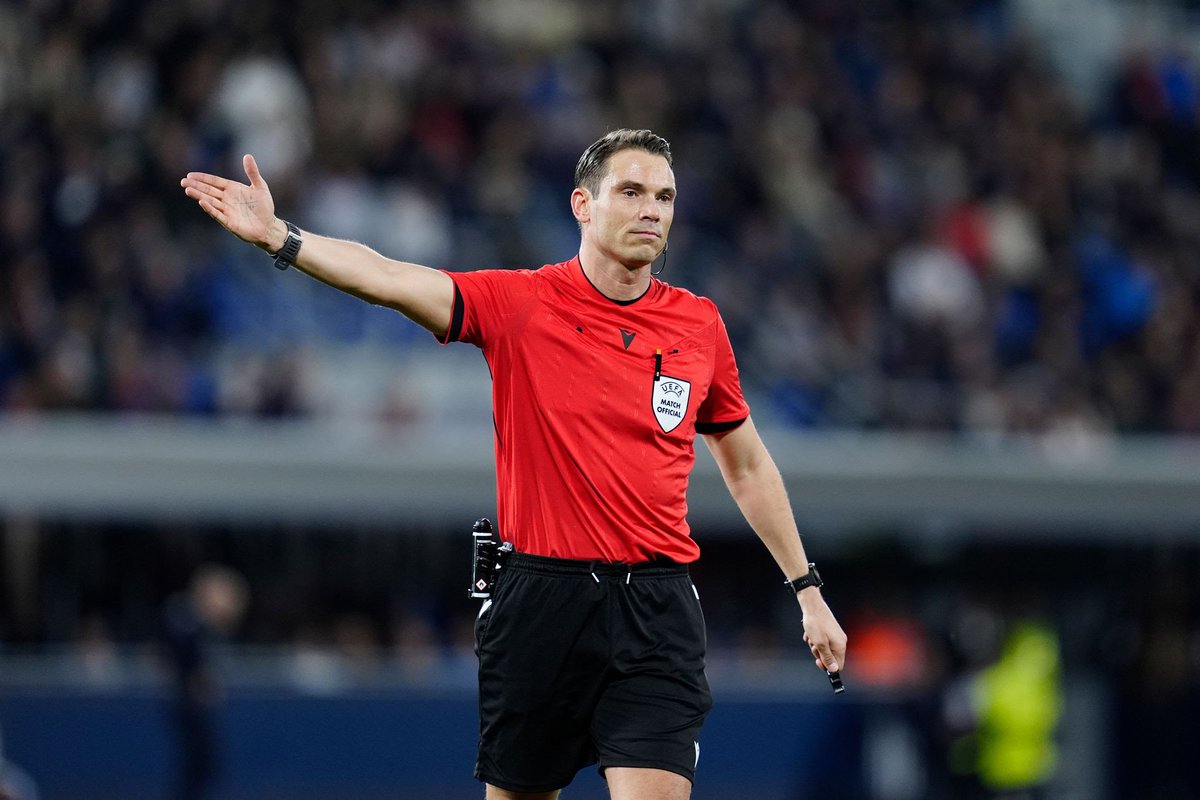 🚨🚨🔴🔵 C’est l’arbitre Suisse 🇨🇭 Sandro Schärer qui est choisi par l’UEFA pour arbitrer PSG-Bayern Munich ce mardi soir au Parc des Princes #PSG