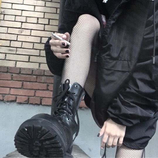 ︴bug 𖤐.ᐟ tweet media