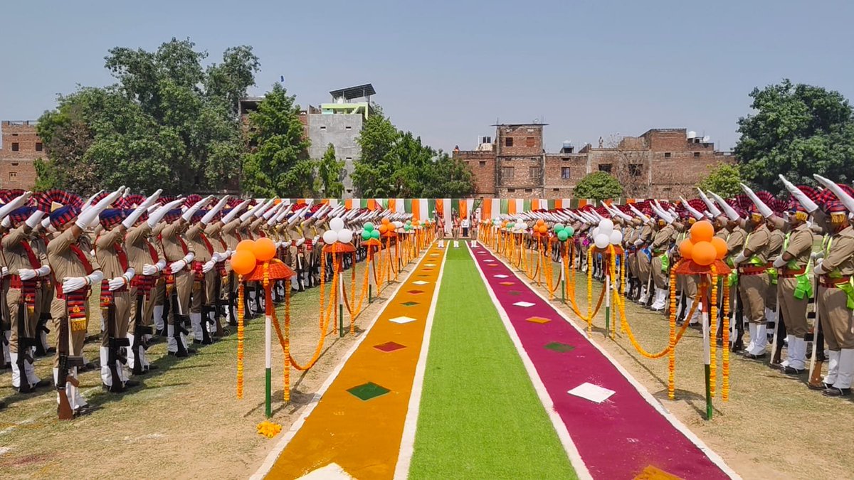 मिर्जापुर

⏩ पुलिस लाइन में दीक्षांत/पासिंग आउट परेड समारोह 2025-26 का भव्य आयोजन सम्पन्न

⏩ पुलिस महानिरीक्षक विन्ध्याचल परिक्षेत्र आर.पी. सिंह ने परेड की सलामी ली

⏩ 14 टोलियों के 392 रिक्रूट आरक्षियों ने शानदार परेड का प्रदर्शन किया

⏩ पुलिस अधीक्षक अपर्णा रजत कौशिक ने