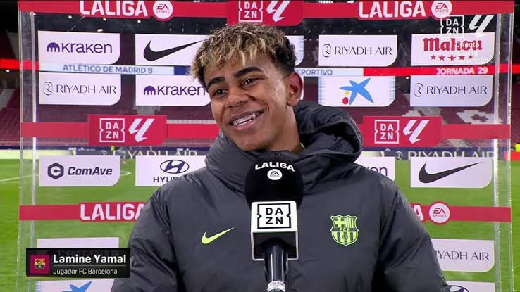 Troll Touchline tweet media