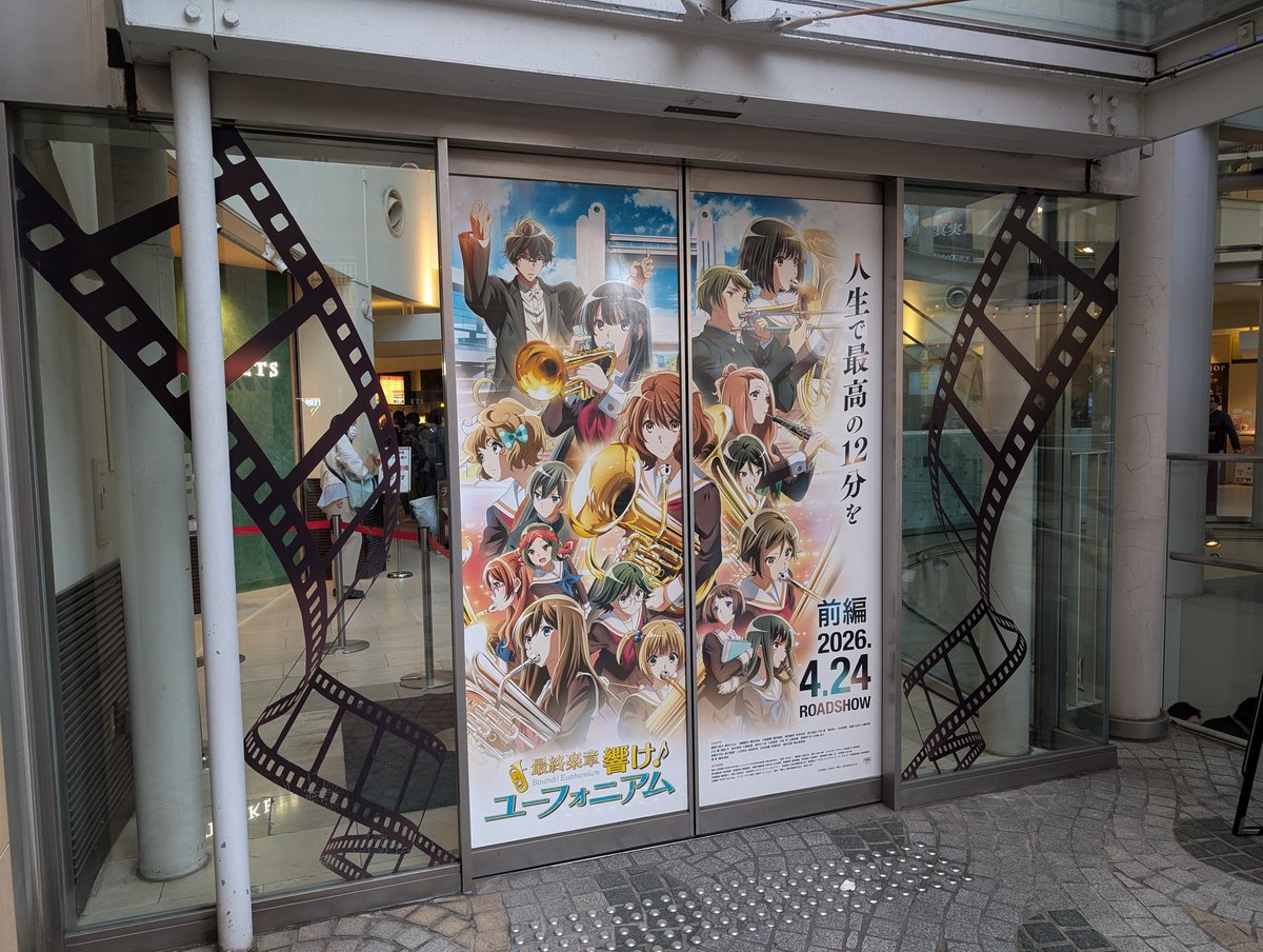 こっち tweet media