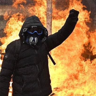 LeftweetFrench's tweet photo. "La twittos melvener me fait peur/m'intimide, c'est pour ça que je vais rarement sur Nantes" https://t.co/ojMVXABXKQ