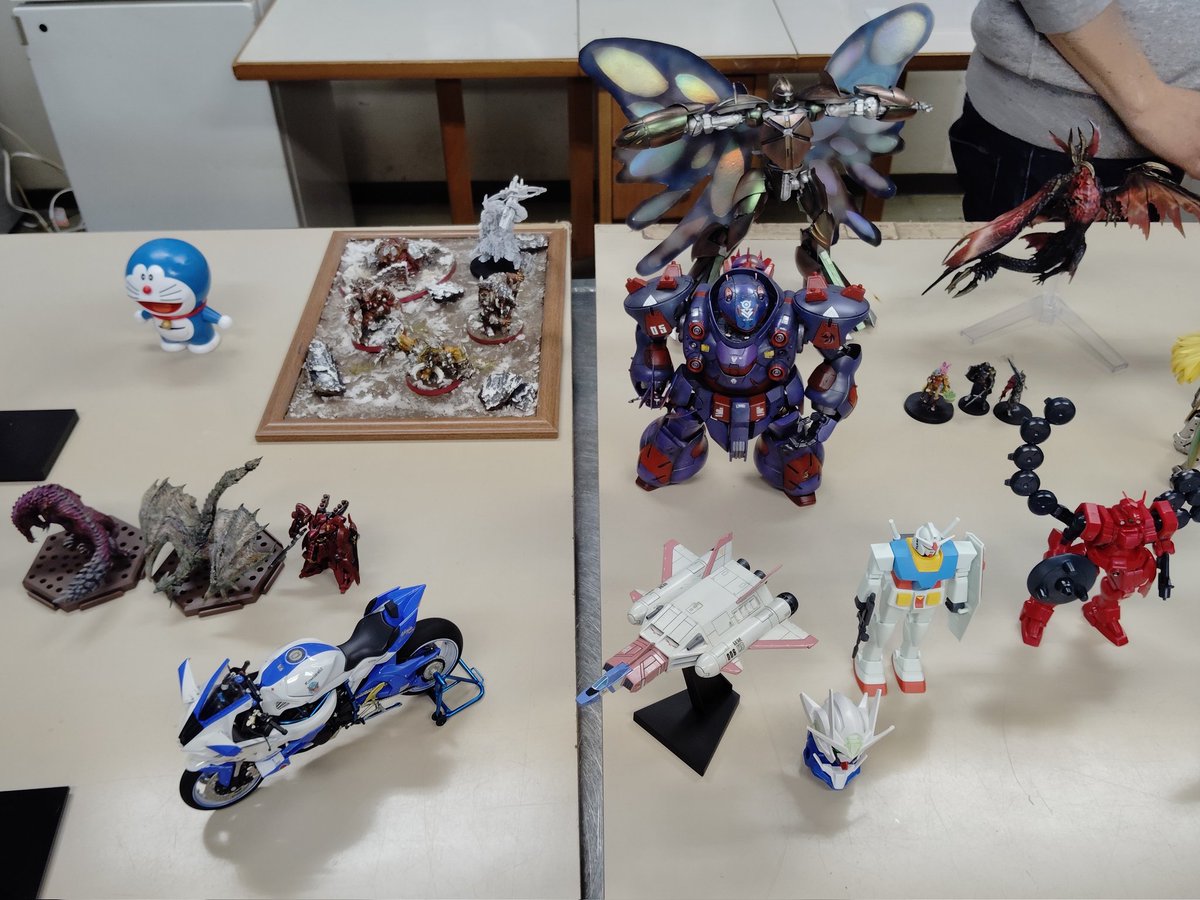 mokemokedan2017's tweet photo. 本日の定例製作会、満員御礼ほどの多数のご参加で無事終了しました！
あまがさきモケモケ団(仮)の製作会は毎月第4日曜日、次回は5月24日㈰に開催します😄 https://t.co/YknE27oYEx