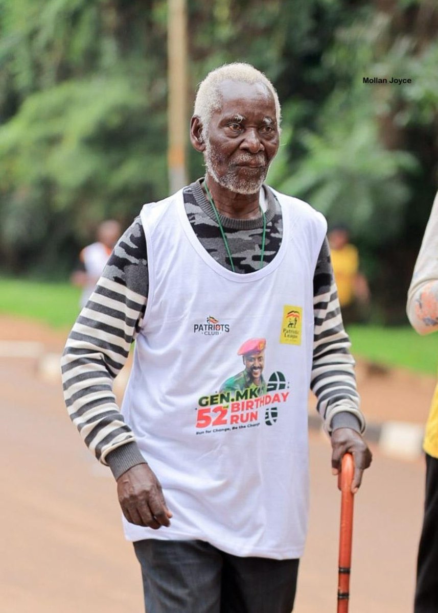 NayebaleDavid's tweet photo. Age is just a number. Mzee showed up with his cane for the Gen @mkainerugaba MK 52 Birthday Run.
Respect and love for CDF Gen Muhoozi Kainerugaba runs deep across all generations.
Run For Change, Be The Champ. #GENMK52 #RunForHope #HappyBirthdayMK #PLU #Uganda https://t.co/NLko8Pu6YM