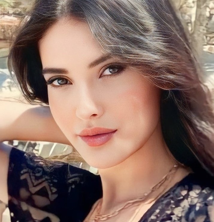 Gio_onni's tweet photo. she’s the definition of perfection
the face contour
the eyes
the smile
MahassineMerabet #MahassineMerabet
NilüferHatun #NilüferHatun
OrNil #OrNi https://t.co/puKSk5lqDo