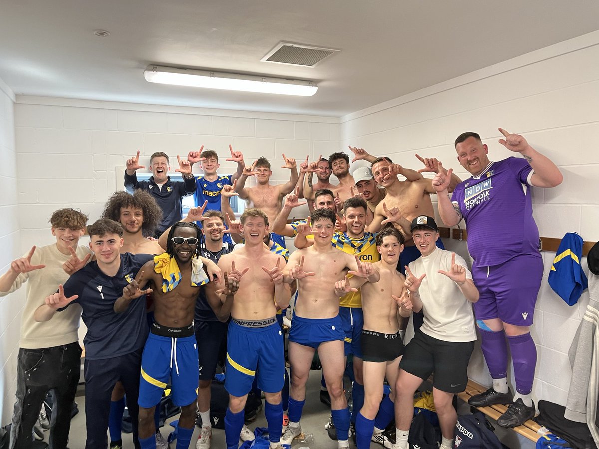 Callum_Wiley's tweet photo. Proper Season / Session from the boys 🏆💙💛 https://t.co/wwXYz6ghv5