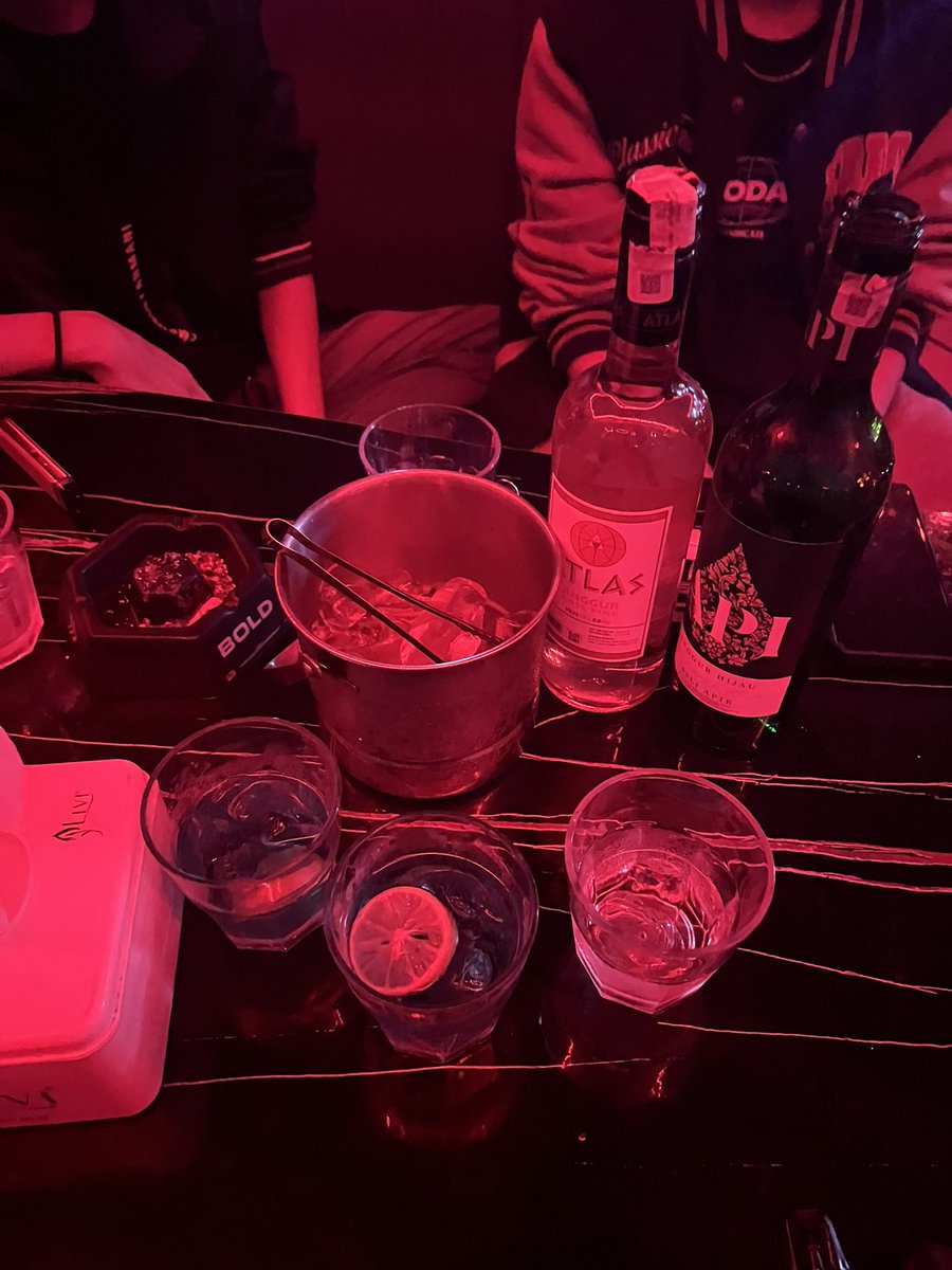 rabélla tweet media