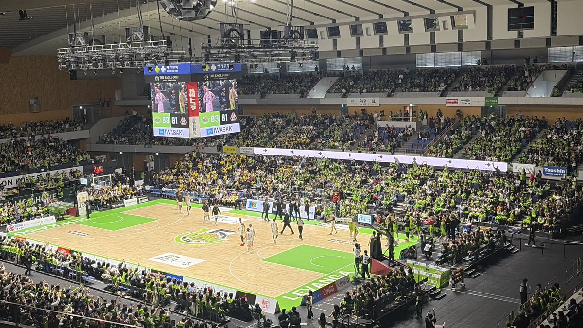 02leva21's tweet photo. 仕事が休みになったので
急遽レバンガ観に来ました
CSの可能性が潰えた翌日
今リーグで1番勢いのある相手
タフな条件が揃っていた中で勝ち切る力は
クラブとして成長できた1試合ではないか
嬉しい価値ある1勝
#レバンガ北海道 https://t.co/1Y1WI9GbqH