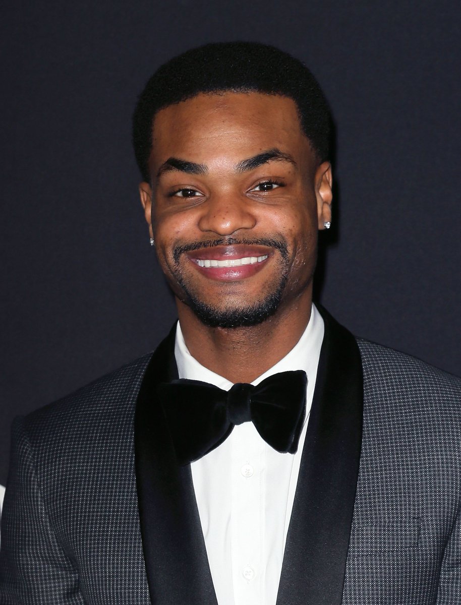 H_evirote's tweet photo. @ShaykhSulaiman bro he looks like king bach if he didn't post video on vine. https://t.co/XKceXu7cYO