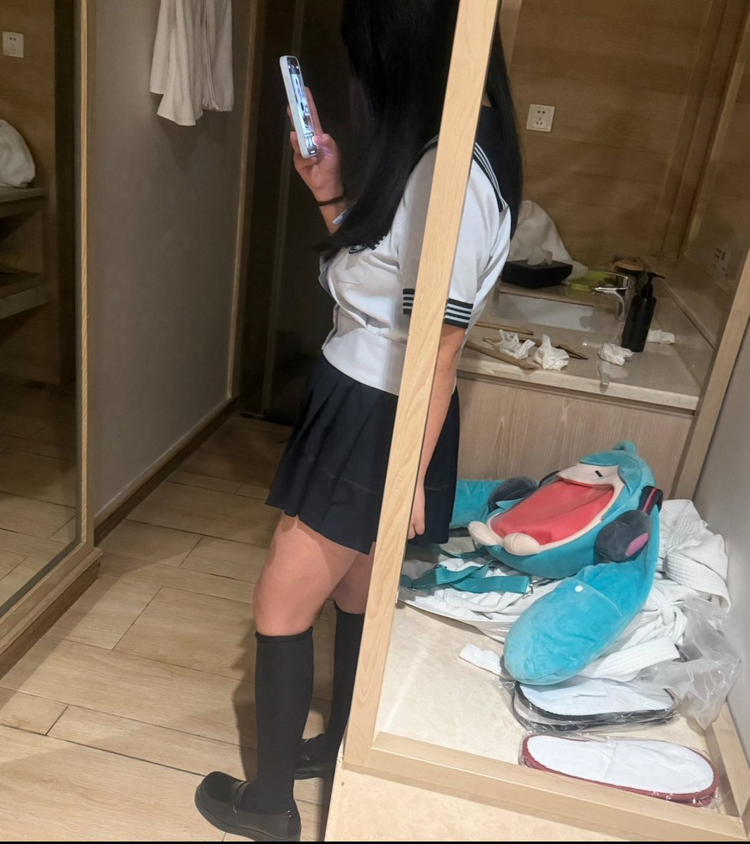 Linlinhh tweet media