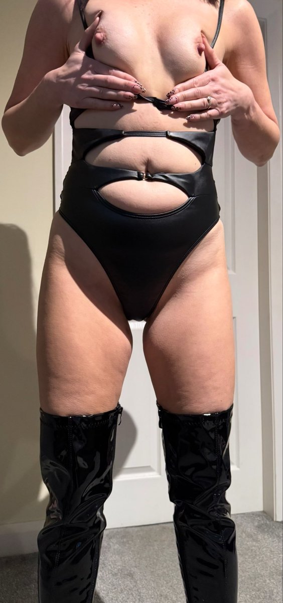 uk wife 41 tweet media