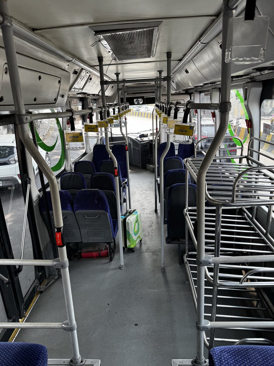 _mrchaturvedi's tweet photo. Looks like #Pushpak bus is way too kind on me today. A private ride to airport in this bus.. but again at ₹350 😭😭 Man this needs to be more accessible 😅😅 https://t.co/r11qI5WwAJ