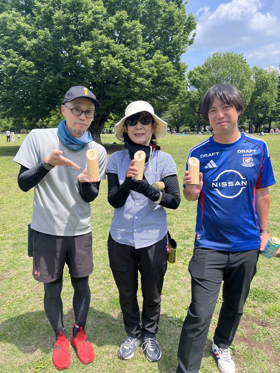 TMF_Molkky's tweet photo. 本日、天候不良により延期になっていました第2節A日程の決勝戦も行いました😊

結果は………

🥇ダイアナさん
🥈ようさん
🥉のりぴ〜さん

でした❗️

ダイアナさん、🥇おめでとうございます❗️

準決勝から日程調整いただいた皆様のおかげで無事完遂できました🙇‍♂️
ご協力ありがとうございました🙇‍♂️ https://t.co/0xADOuBh18