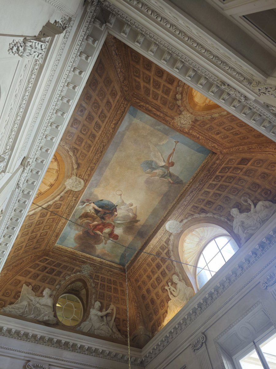 FrdricCostes's tweet image. Détails de l'hôtel de Saint-Florentin, demeure des Rothschild pendant un siècle jusqu'au pillage des Nazis (36000 oeuvres !) #Paris