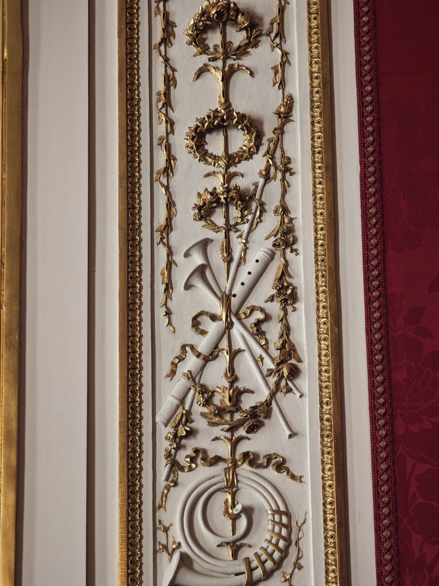 FrdricCostes's tweet image. Détails de l'hôtel de Saint-Florentin, demeure des Rothschild pendant un siècle jusqu'au pillage des Nazis (36000 oeuvres !) #Paris