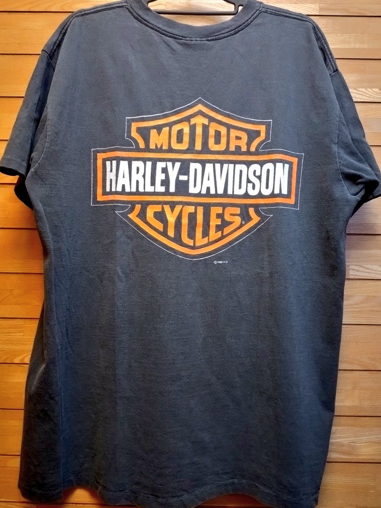 79_vintage's tweet image. 昨日GETしたハーレーTシャツ最高！🎵👏😆
バックプリントのハーレーロゴも最高！🎵🤩
#古着 
HARLEY-DAVIDSON
90's／Tシャツ
1996'コピーライト入り

(8.8Kでした👍)