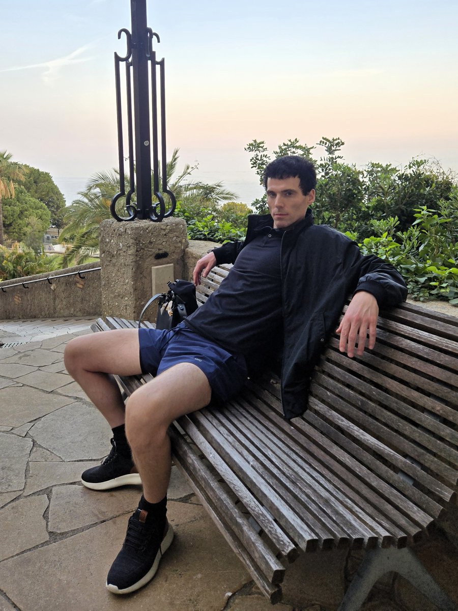 Leo Cruise tweet media