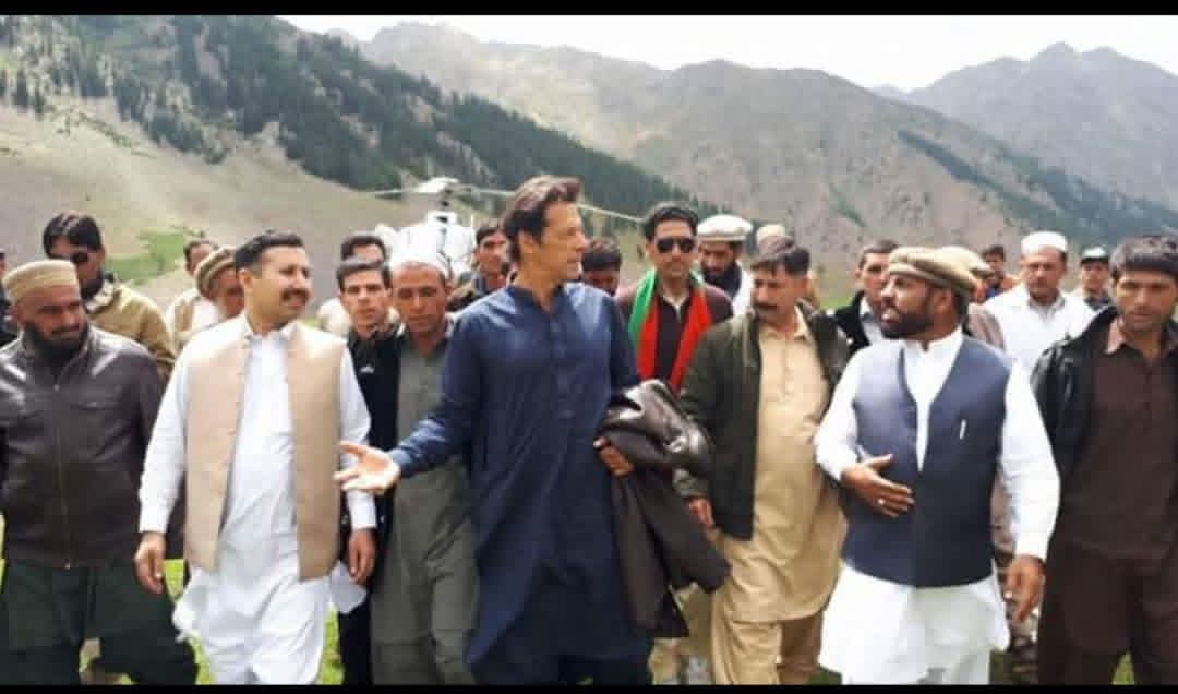 Ha70858Hanif's tweet image. یہ اپر کوہستان کی سوپٹ ویلی ہے—قدرت کا شاہکار، جھیلیں، آبشاریں اور سبز قالین جیسی زمین! مگر افسوس، خیبر پختونخواہ حکومت کے تیسرے دور میں بھی اس جنت کو نظر انداز کیا گیا۔
کب ملے گی اس خوبصورتی کو اس کا حق؟
#KPK #Tourism #UpperKohistan #PakistanBeauty