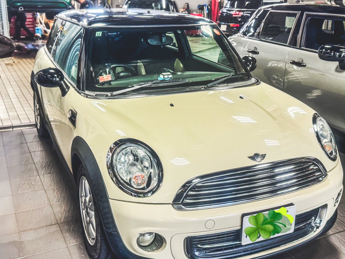 asikoh009's tweet image. 定期点検に出していた愛車ニューMINIコが帰ってきた！🇬🇧🚙🥹✨✨
車無い間、(混む時期だったのか代車が出ず)ずっとチャリンコ通勤(片道50分)だったから、この所ずっと疲れてました…
マジで寄る年波…🚲💨

#MINI #NEWMINI #BMW #minicooper #MT #minilove #MINIJapan