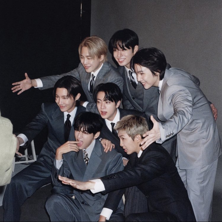 BTS FRANCE⁷ tweet media