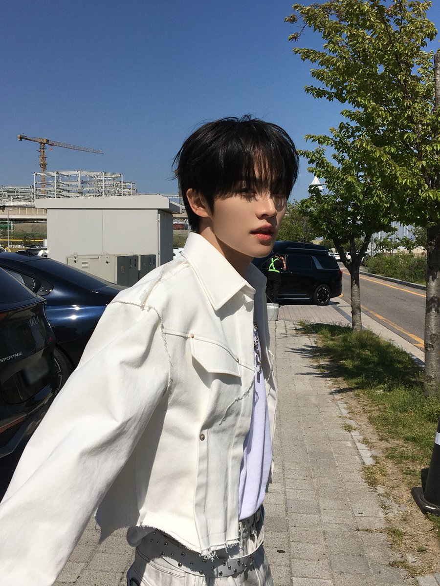 CYE_MEMBERS7's tweet image. 인기가요 온더고 클유아도 왔다구

#전민욱 #JEONMINWOOK 
#CLOSEYOUREYES #클로즈유어아이즈
#CYE #클유아