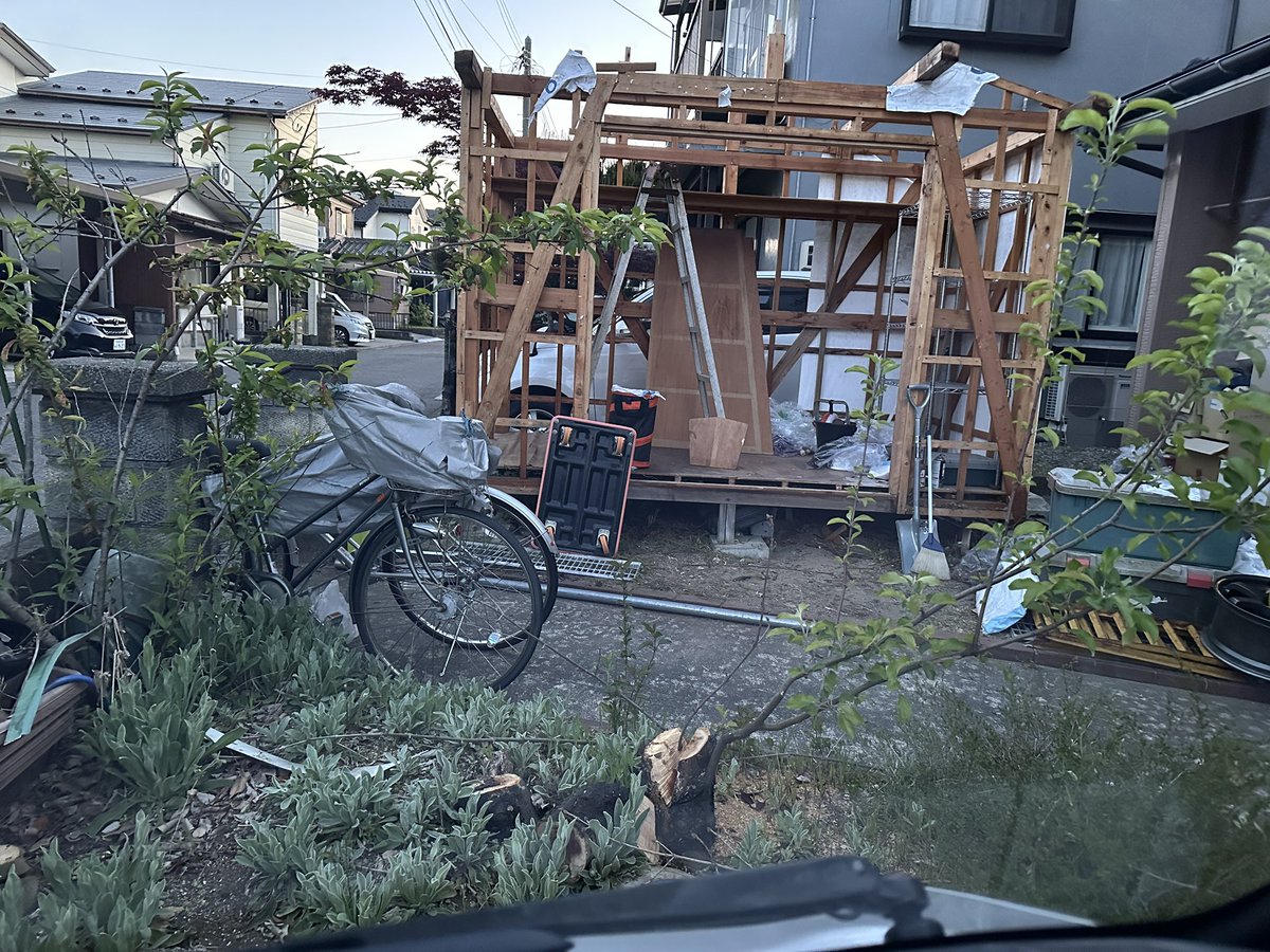 KUBOTA@カリーナとサンバー tweet media