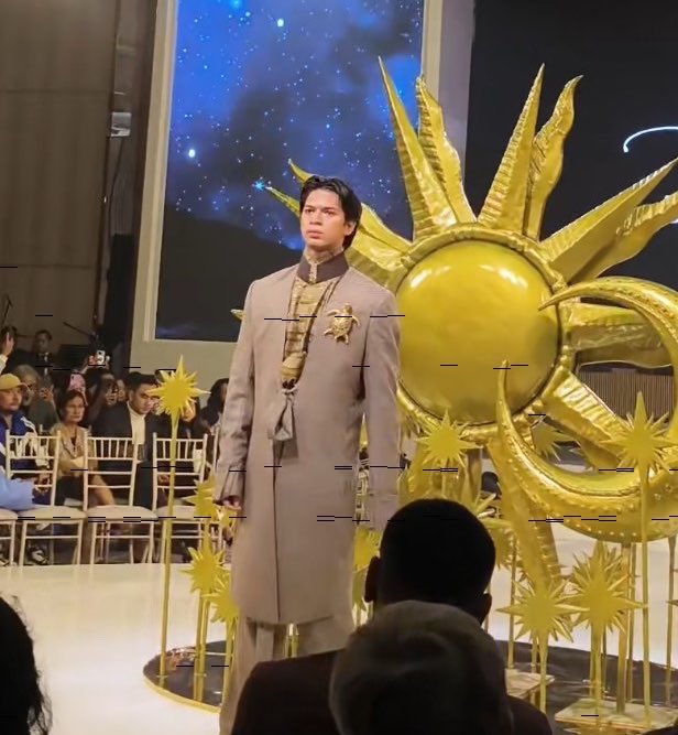 b_ungaaa's tweet image. Mohan dan aqeela disini kayak dewa dewi dari kerajaan lautan👸🤴 semoga ada fotbar pake baju ini🛐

MOQEEL SHINES WITH ELUNARA
#ELUNARABYDIMASSINGGIH
#MOQEELxHoDS